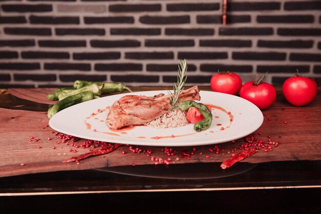 Délicieux repas de viande sur la table