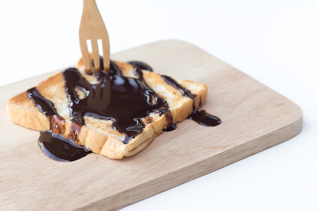 Délicieux toasts au sirop de chocolat