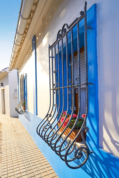 Denia façades de village méditerranéen