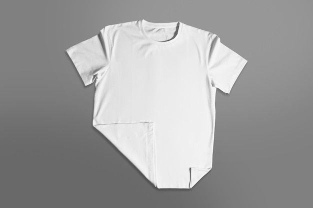 Description de la maquette du T-shirt blanc à la photo