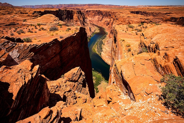 Désert de canyon de roche rouge. Aventure vacances actives en plein air. Canyon Travel Aventure de style de vie.