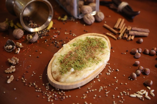 Dessert traditionnel de Gaziantep à la crème