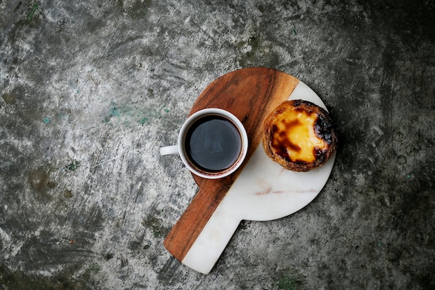 Dessert traditionnel portugais, pastel de nata