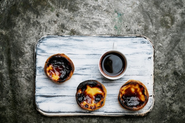 Dessert traditionnel portugais, pastel de nata