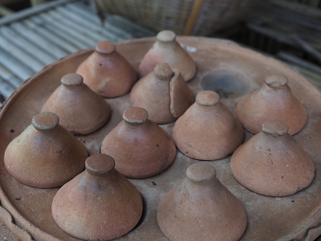 Photo dessert traditionnel thaïlandais poterie