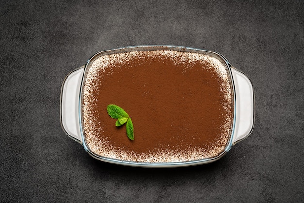 Dessert traditionnel tiramisu italien