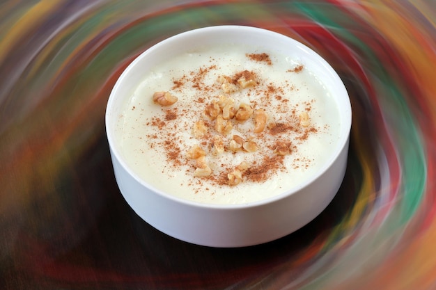 Dessert turc traditionnel sutlac Fabriqué avec du sucre de riz et du lait