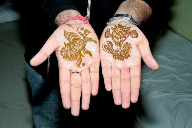 Dessins Mehndi Populaires Pour Les Mains Ou Les Mains Peintes Avec Les Traditions Indiennes Mehandi