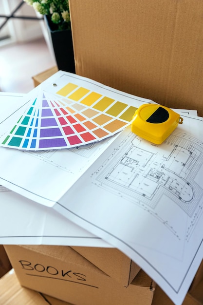 Détail de la palette de couleurs du plan et du compteur sur les boîtes de déménagement