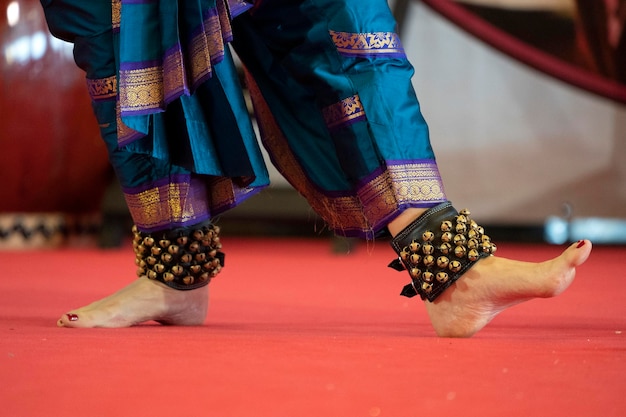 Détail de pied de danse traditionnelle de l'Inde