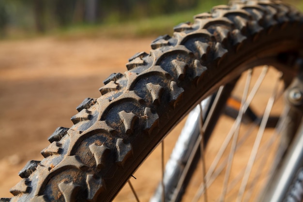 Détail d'un pneu de vélo de montagne Mise au point sélective