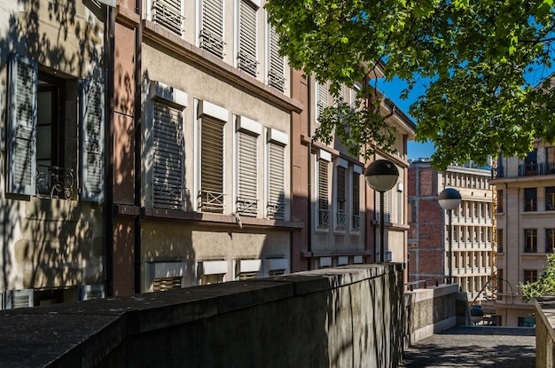 Détails architecturaux de la vieille ville de Genève, en Suisse