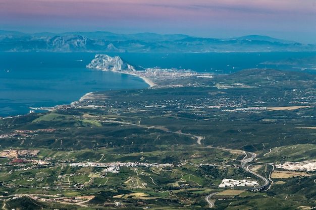 Le détroit de Gibraltar de la Sierra Bermeja