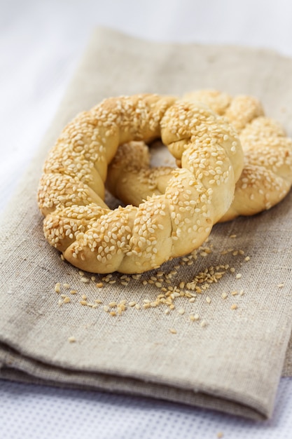 Deux bagels maison au sésame