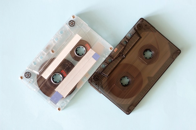 Deux cassettes audio rétro