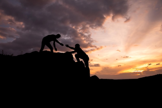 Deux hommes en montagne