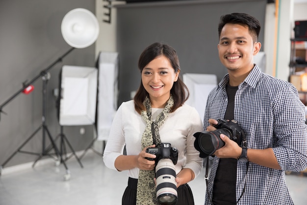 Deux jeunes photographes