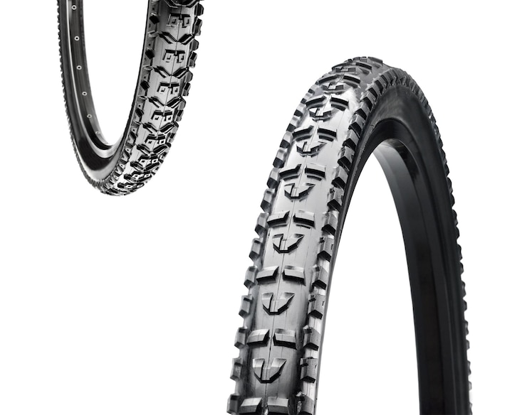 Photo deux roues de vélo en gros plan