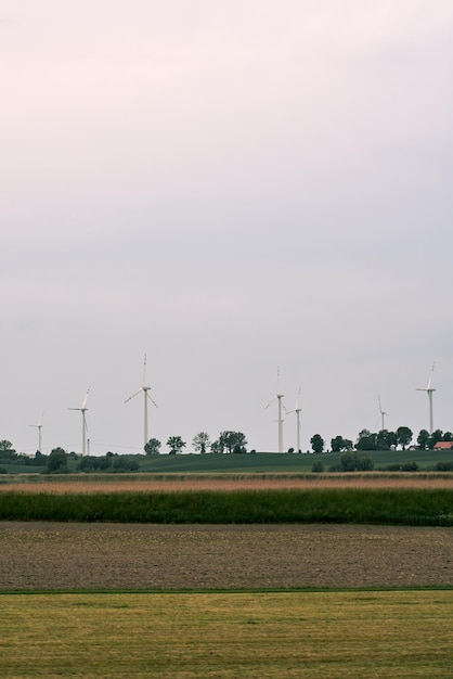 Développement respectueux de l'environnement éoliennes énergie durable vert