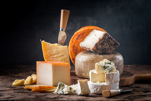 Photo différents types de fromages