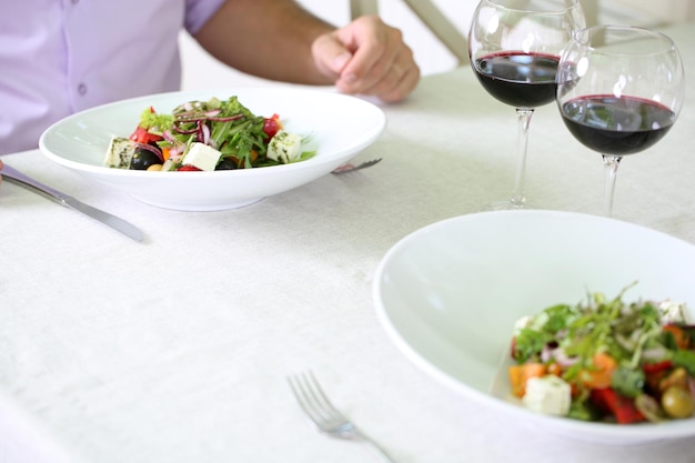 Dîner romantique au restaurant