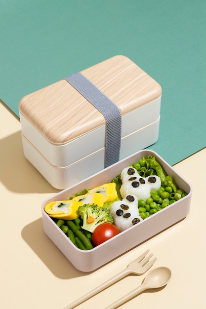 Disposition de la boîte à bento japonaise saine