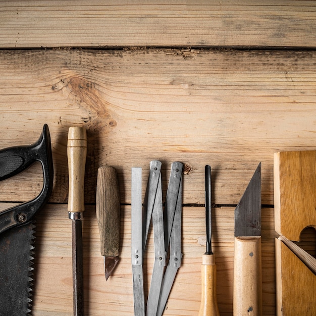 Photo disposition des éléments d'artisanat en bois