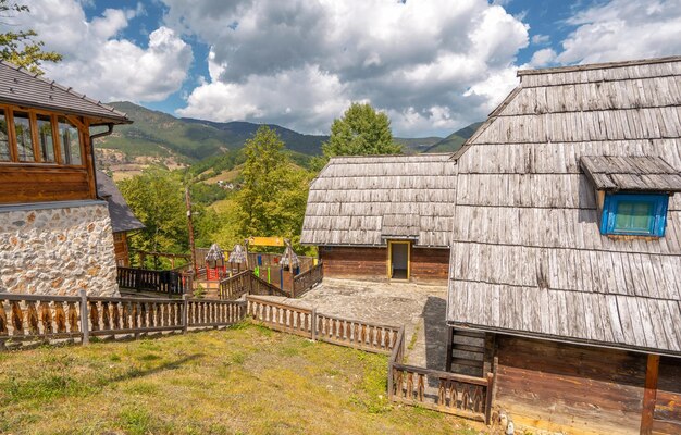 District de Drvengrad zlatibor serbie village ethno traditionnel construire pour Emir Kusturicas la vie cinématographique est