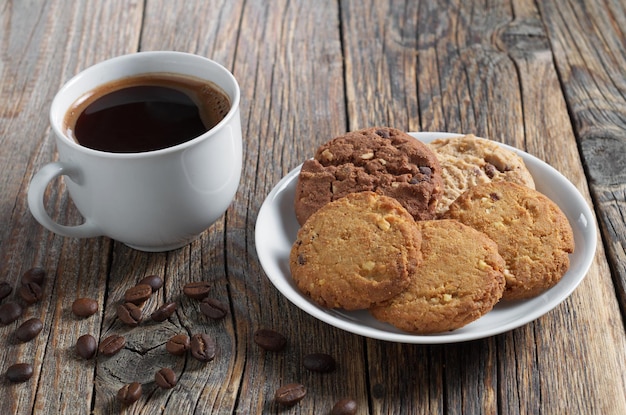 Divers biscuits et café