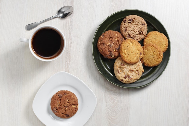 Divers biscuits et café