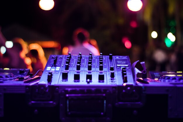 Dj Mixer à la fête