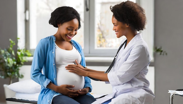 Docteur avec une femme enceinte.