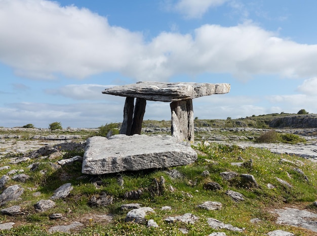 Photo dolmen de poulnabrone