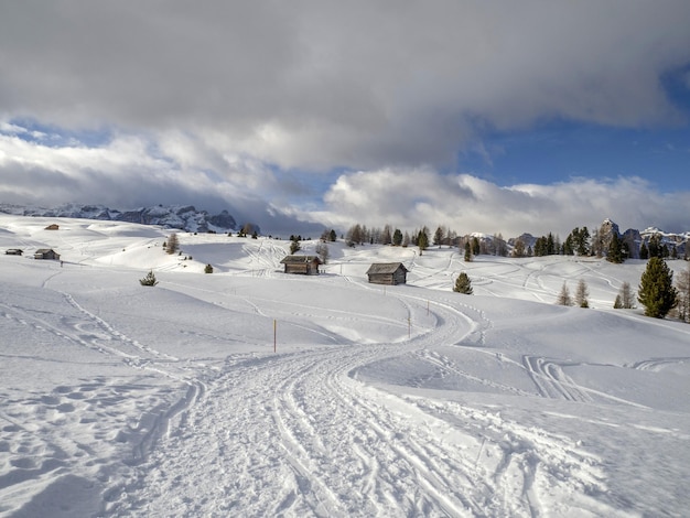 Dolomites snow panorama cabane en bois val badia armentarola