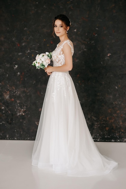 le dos d'une robe de mariée