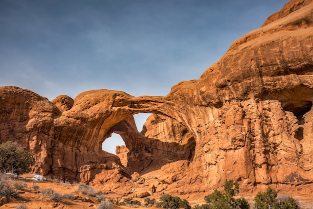 Double arc à Arches National Park dans l'Utah