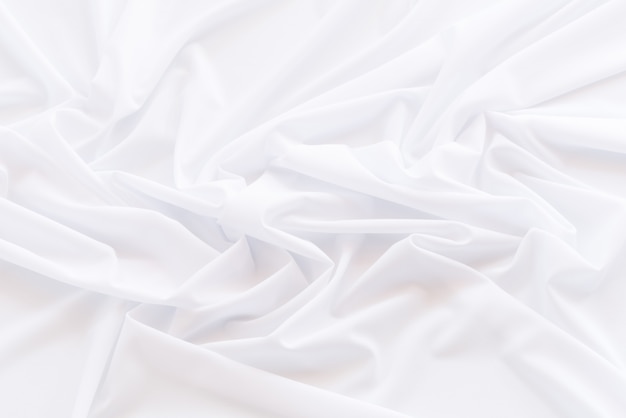 Drapé blanc abstrait, Motif et détail rainuré en tissu blanc pour le fond