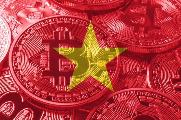 Drapeau de bitcoin du Vietnam, fond noir de concept de crypto-monnaie de drapeau national