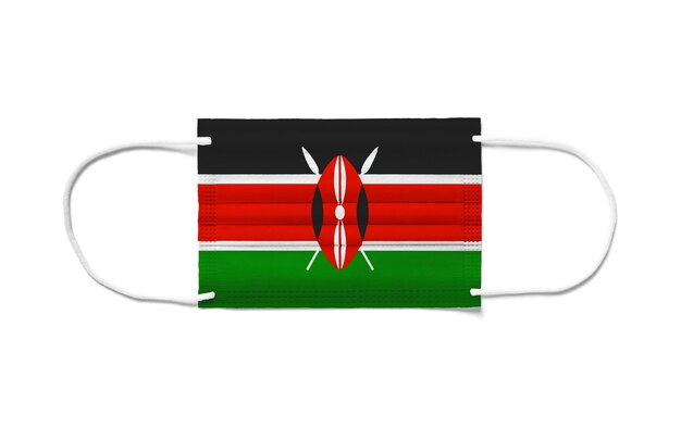 Drapeau du Kenya sur un masque chirurgical jetable.