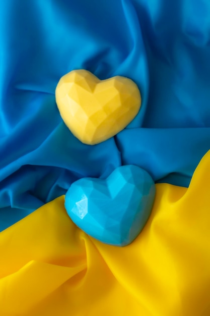 Le drapeau du pays de l'Ukraine est jaune et bleu Le tissu est bleu et jaune