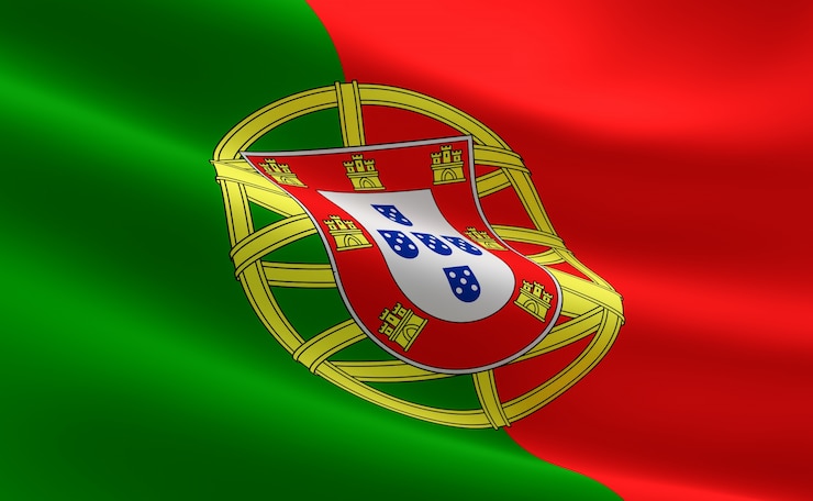 Photo drapeau du portugal. illustration du drapeau portugais qui agite.
