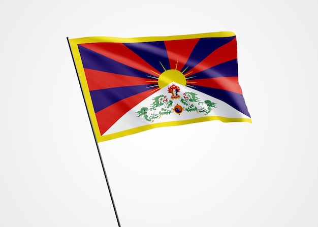 Drapeau du Tibet volant haut dans le fond isolé. 13 février fête de l'indépendance du Tibet