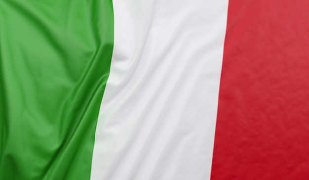 Drapeau italien soufflant dans le vent Drapeau italien pleine page