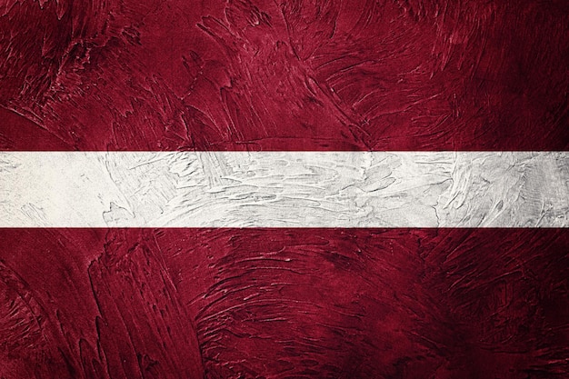 Drapeau de la Lettonie grunge. Drapeau de la Lettonie avec texture grunge.