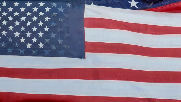 un drapeau avec les mots américain dessus