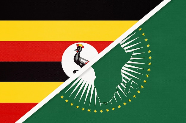 Drapeau national de l'Union africaine et de l'Ouganda du continent africain textile contre le symbole ougandais