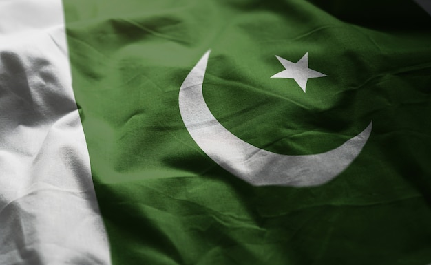 Photo drapeau pakistanais froissé de près