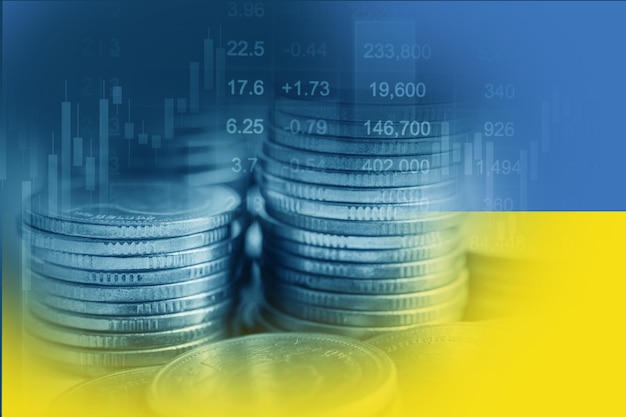 Drapeau de l'ukraine avec la technologie numérique du graphique de tendance de l'économie de la finance boursière