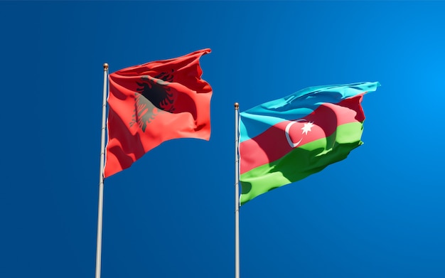 drapeaux nationaux de l'Azerbaïdjan et de l'Albanie