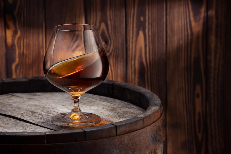 Photo du brandy ou du cognac en verre